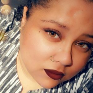 Meet your Posher, Regina